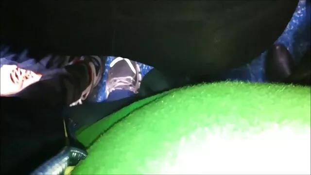 פורנו בחינם ללא רישום  סקס קבוצתי עם סרטי סקס חינם גייז יופי רעול פנים.