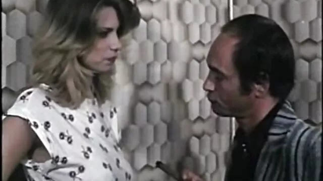 פורנו בחינם ללא רישום  שלל מעוות מול גבר והזין סקס אדיר סרטים חינם שלו.