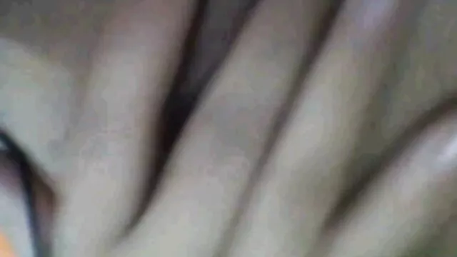 פורנו בחינם ללא רישום  יפהפייה צעירה במרפסת. גייז סקס חינם