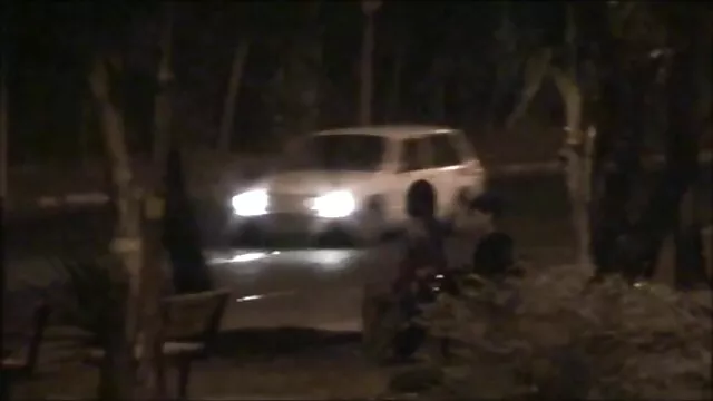 פורנו בחינם ללא רישום  בלונדינית מזדיינת עם שומרים. סרטי סקס חינם להורדה