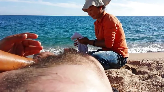 פורנו בחינם ללא רישום  מאהב שרירי סרטי סקס חינם אורגיות להפליץ בלונדינית.