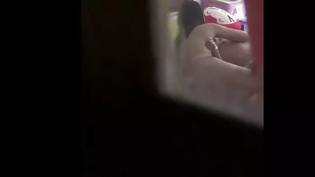 פורנו בחינם ללא רישום  בוס קפדן מעניש את המזכירה עם סקס אנאלי. מבוגרות סקס חינם