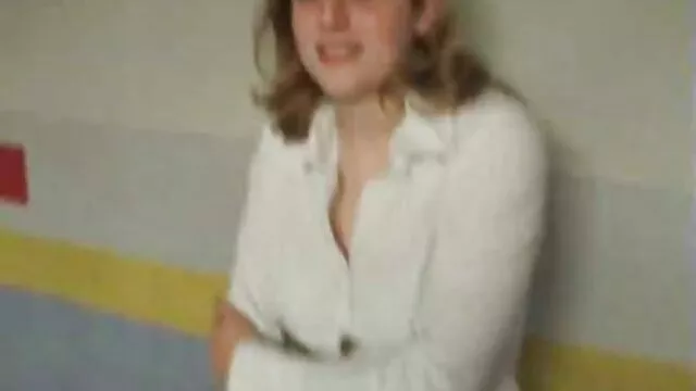 פורנו בחינם ללא רישום  הילדה יודעת סקס חינם מבוגרות את הטעם של הנרתיק של אישה.
