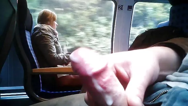 פורנו בחינם ללא רישום  הבחורה החליפה סרטי סקס זקנות חינם את החדירה לחור.