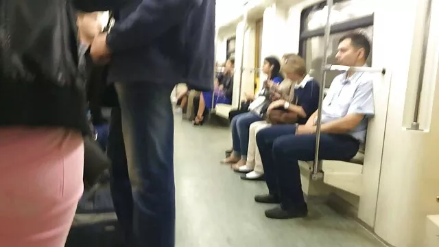 פורנו בחינם ללא רישום  מזדיינים ביער ועל סקס עם מבוגרות חינם הספה.