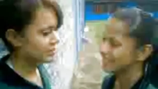 פורנו בחינם ללא רישום  חברים סרטי סקס חינם לאייפון לכיתה הזדיינו בתחת.