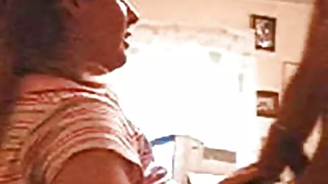 פורנו בחינם ללא רישום  מועדון נשים תפור סרטים ארוטים בחינם לחדירה.